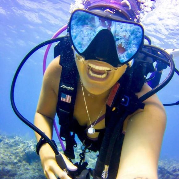 Meet your Posher, Aimee - Picture 1 of 1